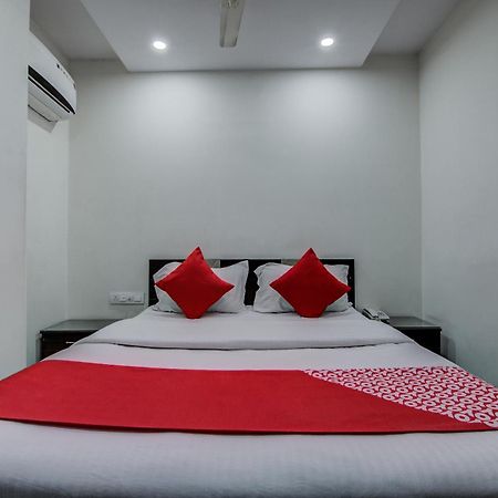 Hotel O Vb Grand Визакхапатнам Екстериор снимка
