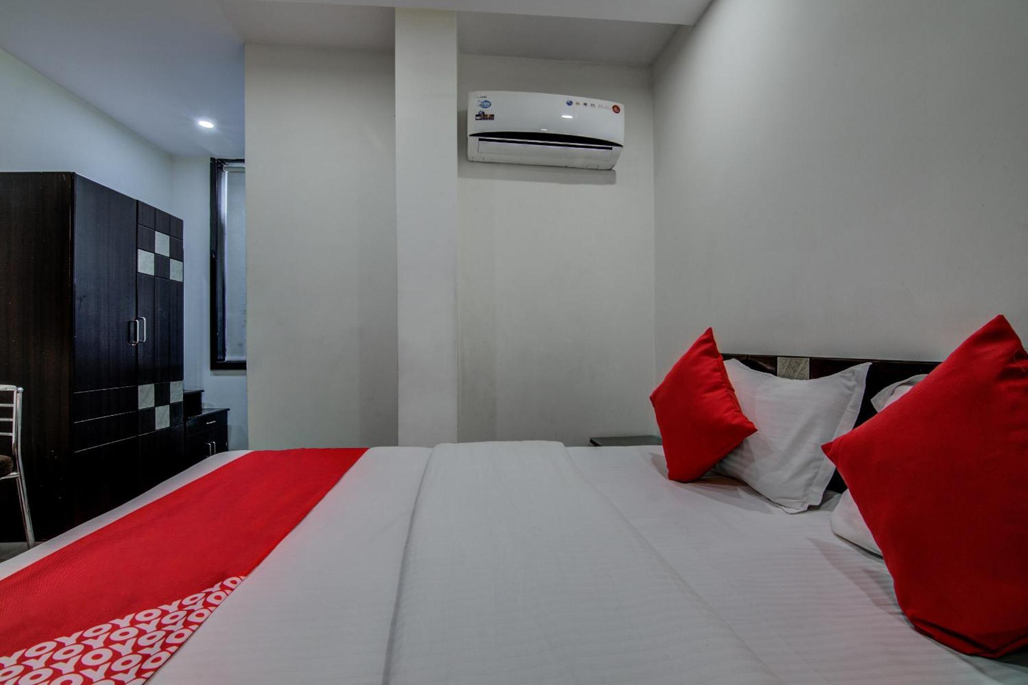 Hotel O Vb Grand Визакхапатнам Екстериор снимка