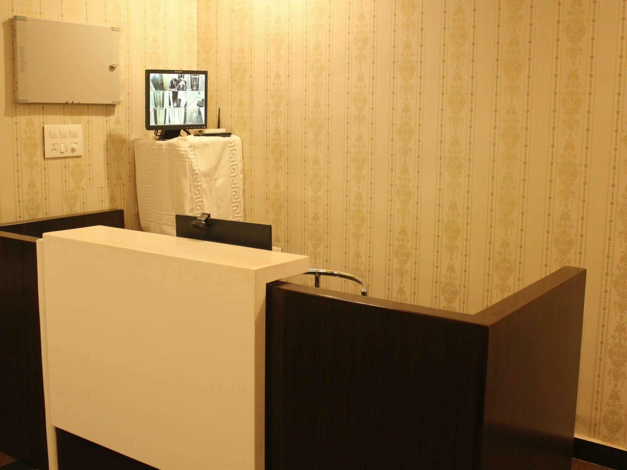 Hotel O Vb Grand Визакхапатнам Екстериор снимка