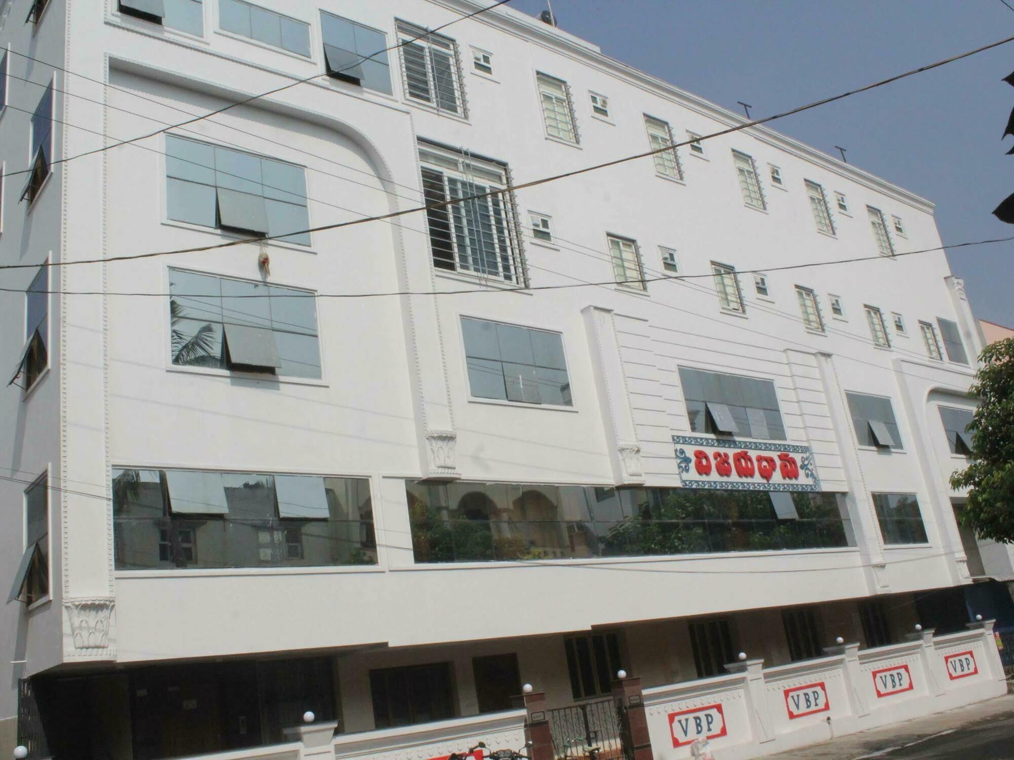 Hotel O Vb Grand Визакхапатнам Екстериор снимка