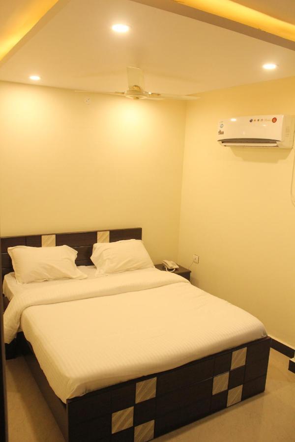 Hotel O Vb Grand Визакхапатнам Екстериор снимка